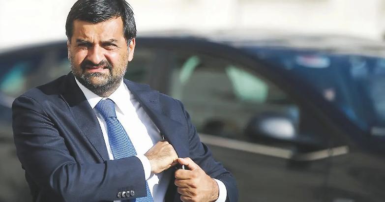 Togliete loro tutto ma non il trojan, dio dei pm kamikaze