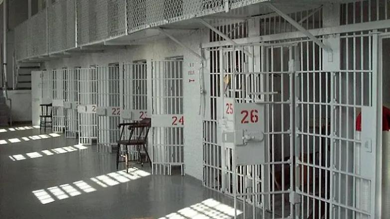 Punito per aver augurato la buonanotte ai detenuti di un altro gruppo, la Cassazione: &laquo;Afflizione inutile&raquo;