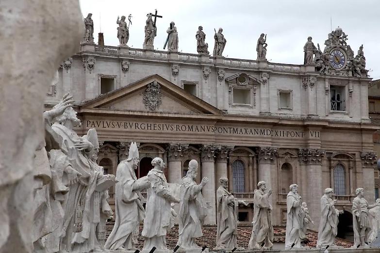 In Vaticano arriva la regola del sospetto