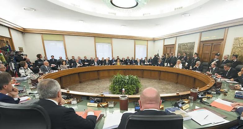 La riforma-lampo del Csm? Un miraggio che neppure Mattarella pu&ograve; avvicinare