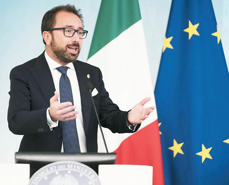 Bonafede scrive al Dubbio: &laquo;Csm guidato dal merito, la riforma sia condivisa&raquo;