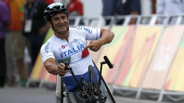 Il bollettino medico: Zanardi stabile ma in &laquo;gravissime condizioni&raquo;