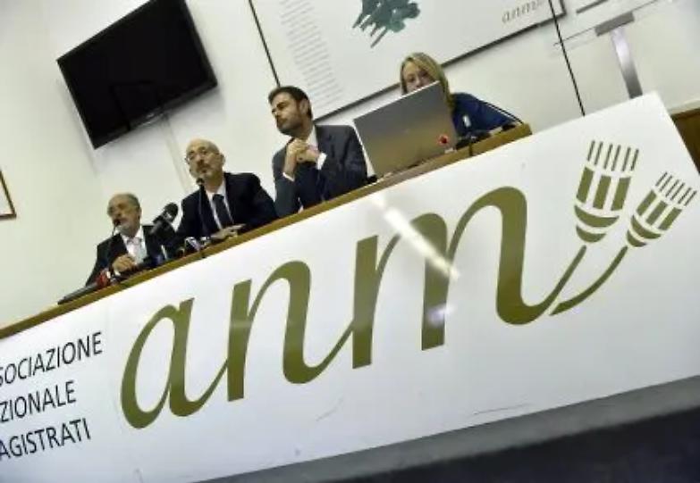 Anm piena di leader, ora non rinunci al ruolo politico