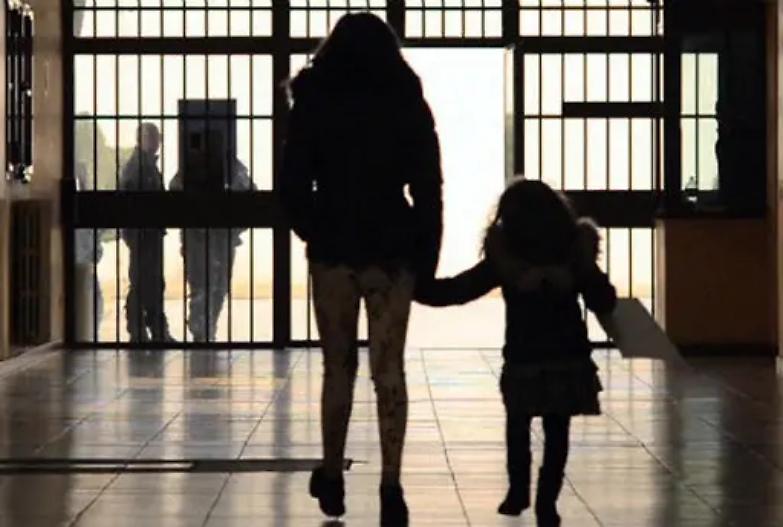&laquo;In carcere non vediamo i nostri piccoli dall&rsquo;inizio dell&rsquo;emergenza Covid&raquo;
