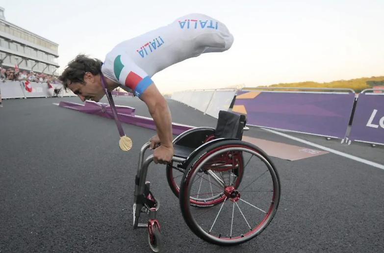 Zanardi, nuovo intervento al cervello per l'ex pilota