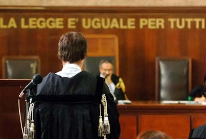 &laquo;Non ci fu stupro&raquo;: la sentenza arriva dopo 19 anni, ma due imputati sono gi&agrave; morti