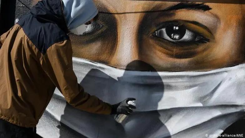 Le mascherine, il virus, George Floyd: una crisi che toglie il respiro