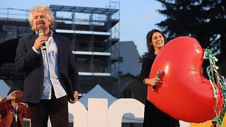 Cos&igrave; Grillo ha liquidato Virginia Raggi. Forse...