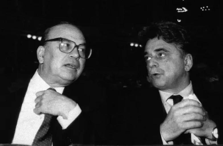 Perch&eacute; i ricordi di Occhetto sono sfuggenti sullo scontro anti- Craxi sui soldi ai partiti