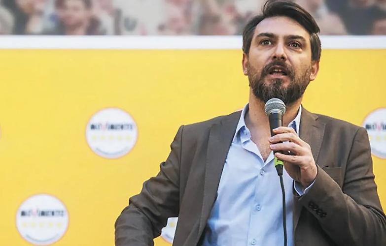 Riccardo Ricciardi (M5S): &laquo;Conte ha dato una visione politica all'Europa, finir&agrave; sui libri di storia&raquo;