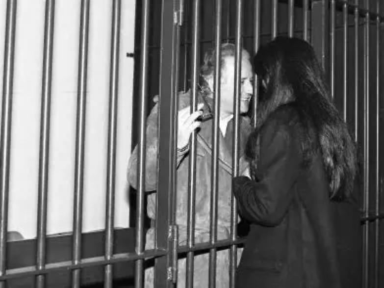 La moglie di Cutolo: "Meglio la sedia elettrica che la pena del 41bis"