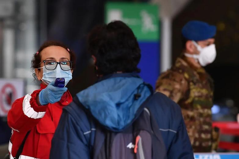 Caos Treni, Speranza: &laquo;Serve prudenza&raquo;. Italo cancella 8mila biglietti