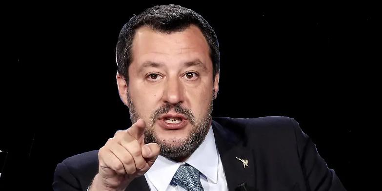 Salvini: &laquo;Ho contro un plotone politico, ma andr&ograve; a processo a testa alta&raquo;