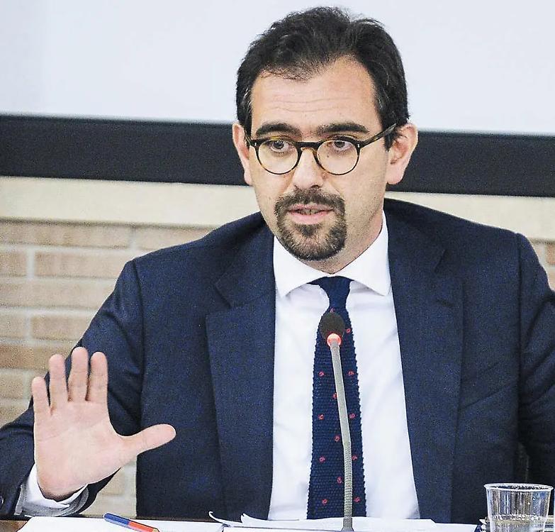 &laquo;Altro che numero dei seggi, senza correttivi si rischia uno squilibrio istituzionale&raquo;