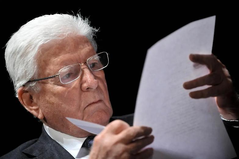 Addio al giornalista Sergio Zavoli, maestro dell'inchiesta televisiva