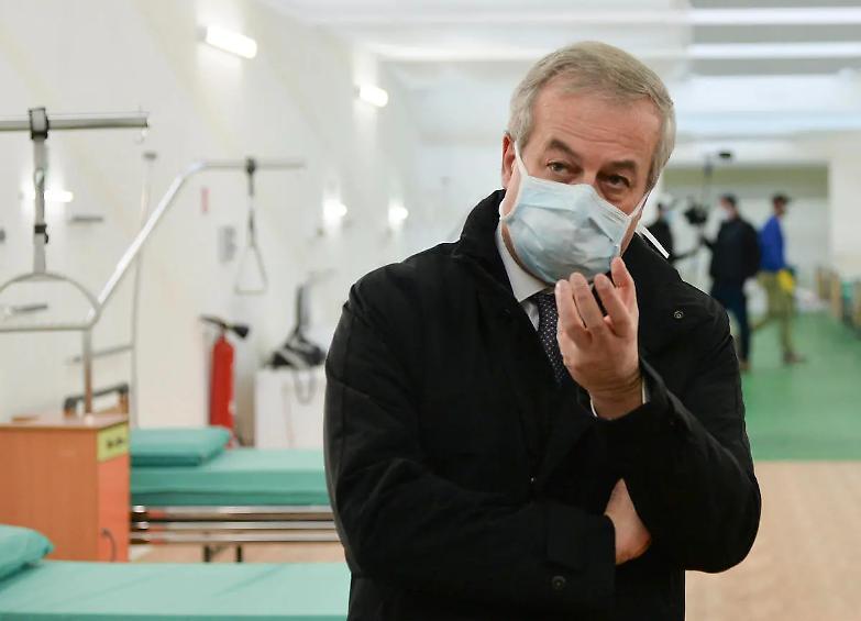 Locatelli smonta la balla dei migranti che portano il virus: "Lo importa chi torna dai viaggi"