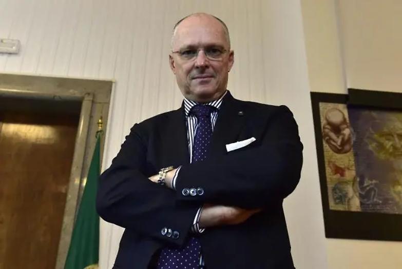 Ricciardi avvisa: "Se i contagi salgono niente scuola n&eacute; elezioni"