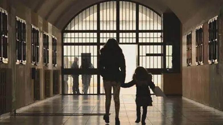 Quei bambini in &ldquo;carcere&rdquo; con le mamme sono ancora troppi