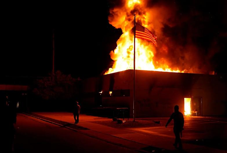 Wisconsin, un morto e due feriti nelle proteste per Jacob Blake