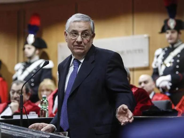 Pignatone chiede uno "scudo penale" per insegnanti, medici e infermieri