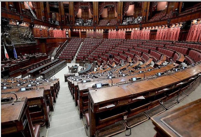 Serve un Parlamento pi&ugrave; autorevole e non meno parlamentari