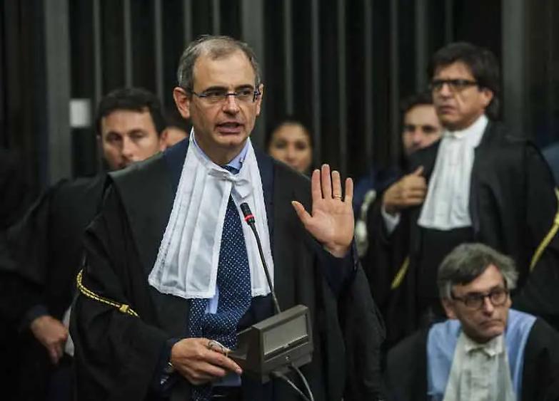 Critic&ograve; le toghe, esposto contro il legale di Buzzi: &laquo;Mi sento condizionato&raquo;