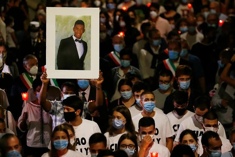 Omicidio Willy, il medico legale: colpi non casuali. L'ipotesi ora &egrave; omicidio volontario