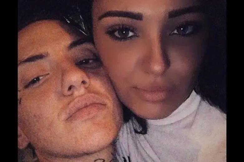 Speronata dal fratello perch&eacute; ha un compagno trans: cade dallo scooter e muore