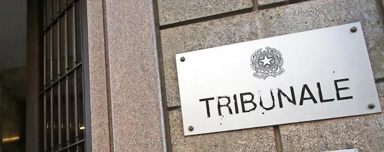 Depositata l'ordinanza che accoglie il ricorso contro nove consiglieri del Cnf