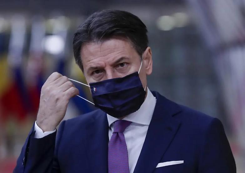 Stato di emergenza prorogato al 31 gennaio e mascherine obbligatorie da subito. Il nuovo decreto del cdm