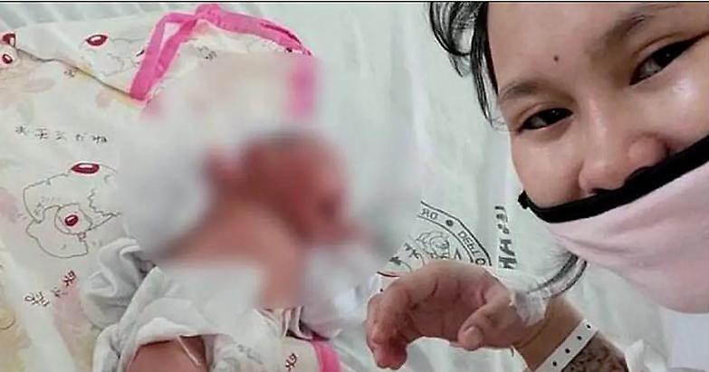 Le tolgono la figlia. Che muore