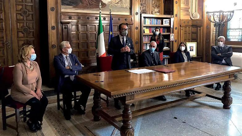 Al via il processo civile telematico in Cassazione: Bonafede firma l&rsquo;accordo con magistrati e avvocati