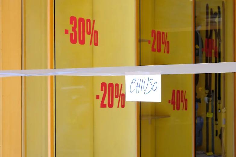 Rischio nuovo lockdown, Confcommercio lancia l'allarme: &laquo;Evitarlo a tutti i costi&raquo;