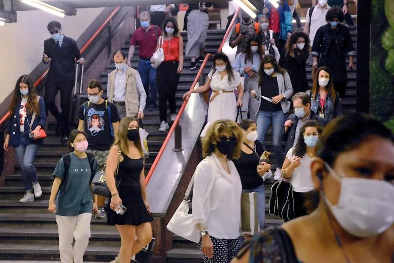 Non si salva cos&igrave; il Natale, contro il Covid serve condivisione e consenso allargato