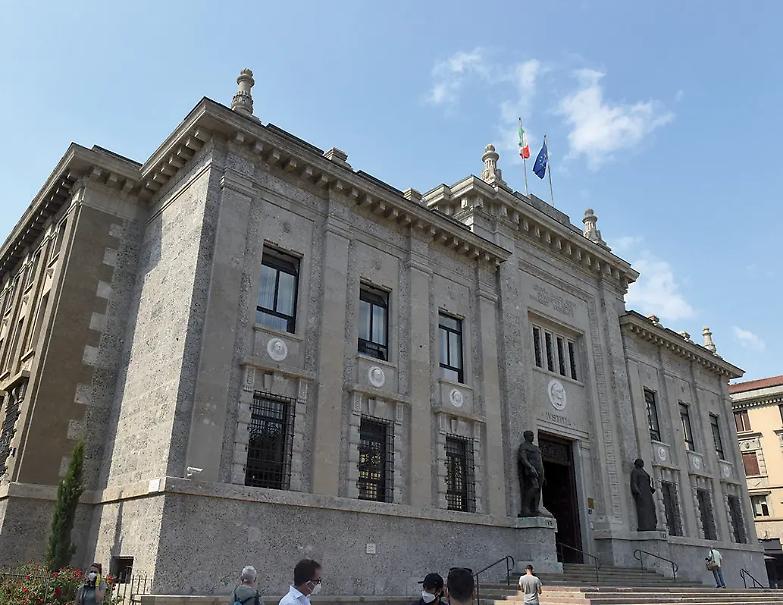 Procura di Bergamo, presunte intimidazioni a un praticante avvocato: 2 esposti al Csm