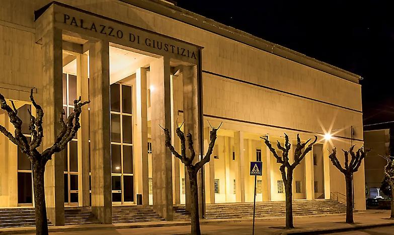 Gli avvocati di Enna: basta udienze, rischiamo la vita