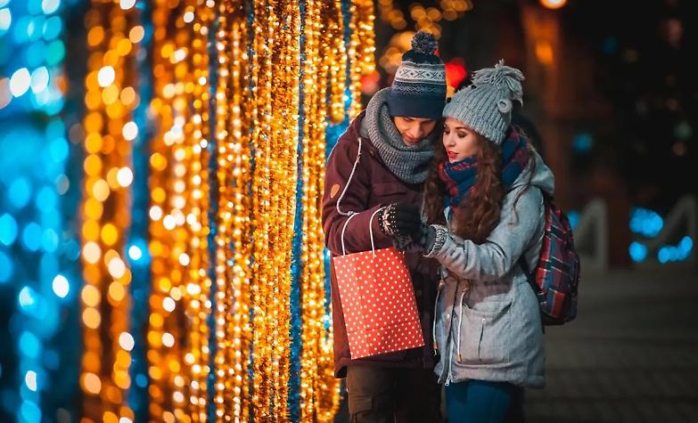 Il Dpcm che verr&agrave;: cenoni a numero chiuso, spostamenti solo tra regioni gialle