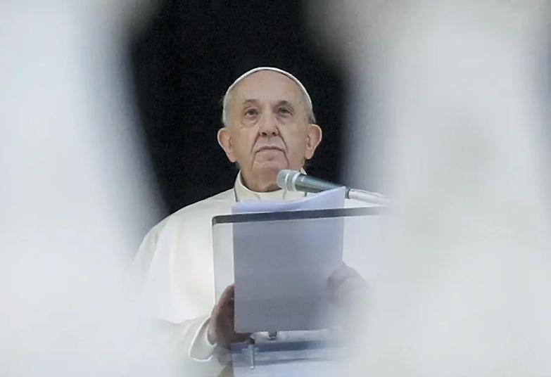 &laquo;La Santa Famiglia in difficolt&agrave; come i fratelli migranti &raquo;