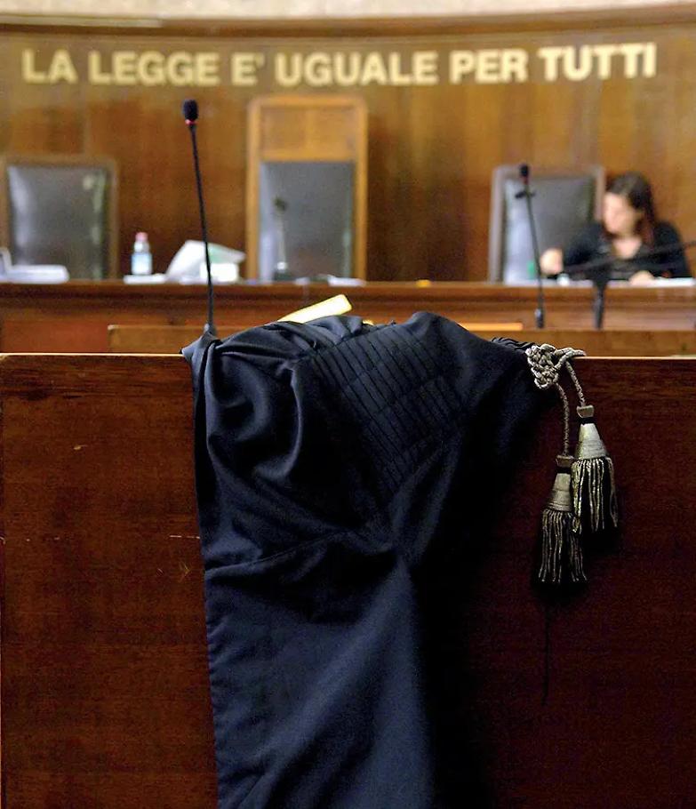 Gli avvocati di Bari contro la soppressione del diritto di tribuna