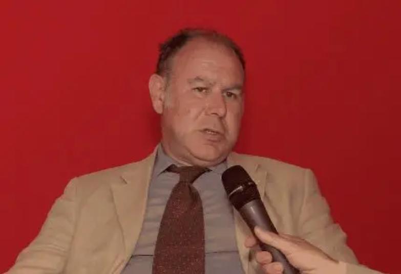 &laquo;Alla fine il diritto vince sull&rsquo;abuso dei potenti&raquo;. L&rsquo;ottimismo di Oliveri del Castillo, il giudice-romanziere