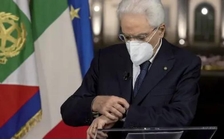 Una crisi in incognito che permette a Conte di cercare la maggioranza