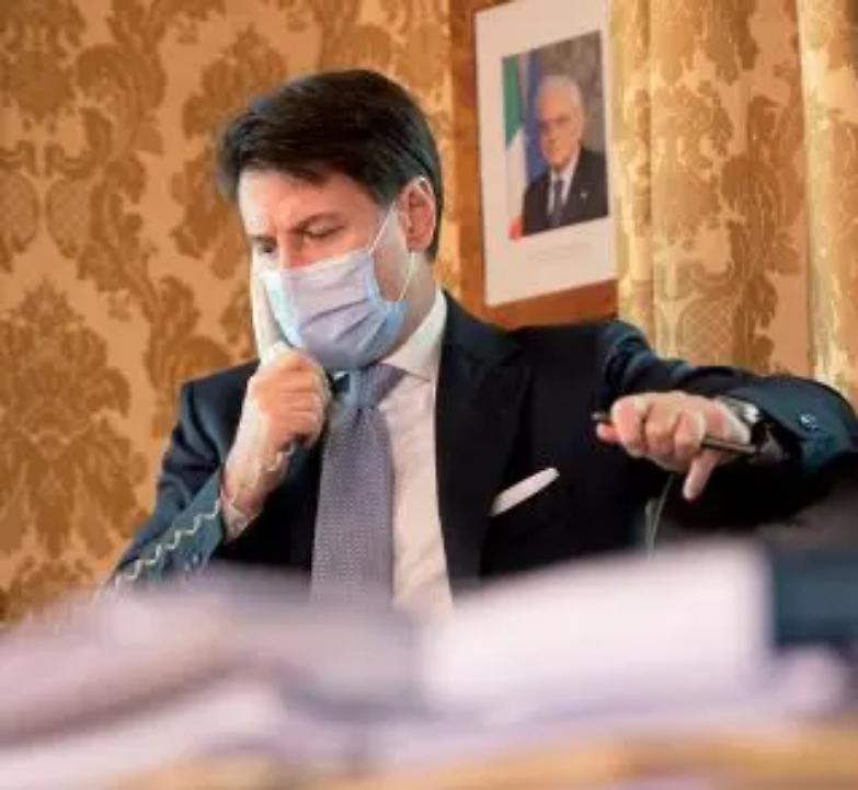 Non solo Iv, una vittoria di Conte affosserebbe il Pd