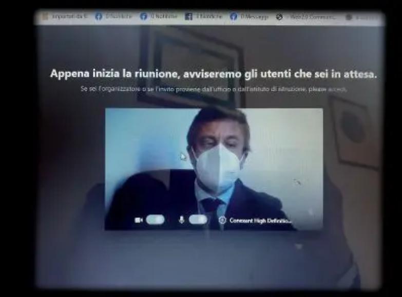 L&rsquo;Odissea di un avvocato: &laquo;L&rsquo;attesa infinita e inutile per un&rsquo;udienza online. Libert&agrave; appesa a una Pec&raquo;
