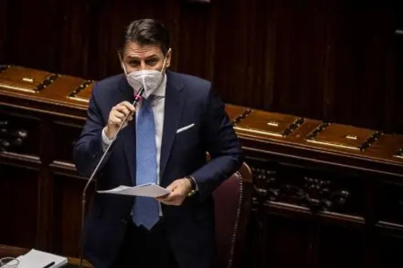 Conte al Senato: &laquo;Bisogna fare politica per i cittadini o rischio rabbia&raquo; - VIDEO