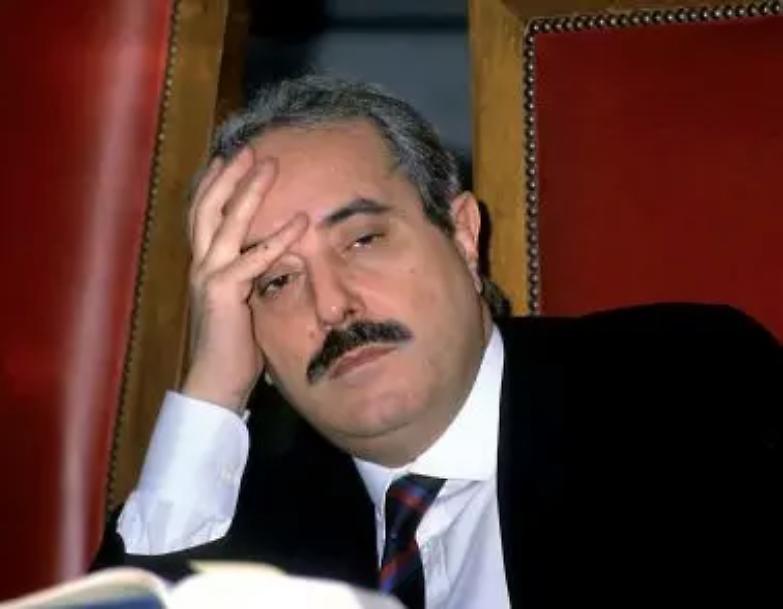 Sosteneva Falcone che per sconfiggere la mafia bisogna saper distinguere i pentiti veri dai falsi pentiti...