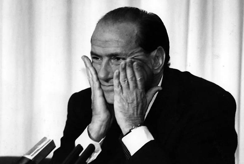 Napoli 1994, l&rsquo;anno in cui l&rsquo;avviso di garanzia divenne condanna