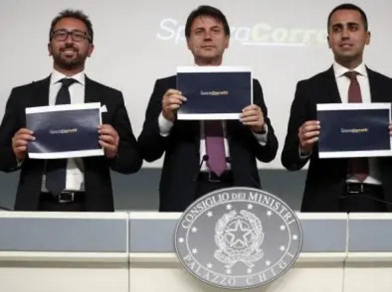 Di Maio avvisa Renzi e dem: "Il voto su Bonafede &egrave; un voto sul governo"