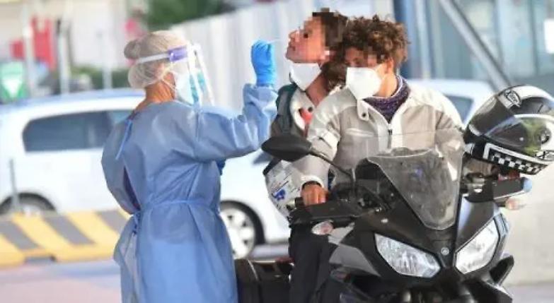 Covid, nella seconda ondata morte quasi 50mila persone