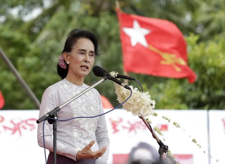 Golpe in Myanmar, l'appello di Aung San Suu Kyi al popolo: &laquo;Non piegatevi&raquo;