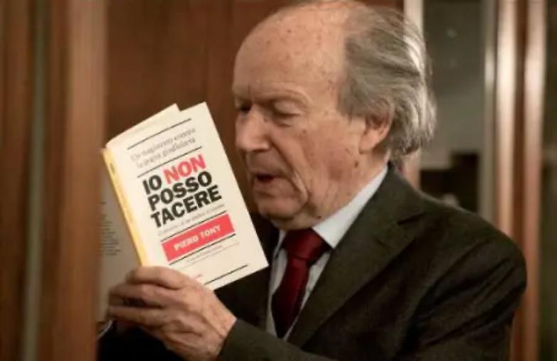 Piero Tony: &laquo;Cari magistrati, perch&eacute; nessuno smentisce Palamara?&raquo;